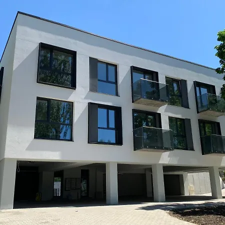 Hubertus & New Modern *